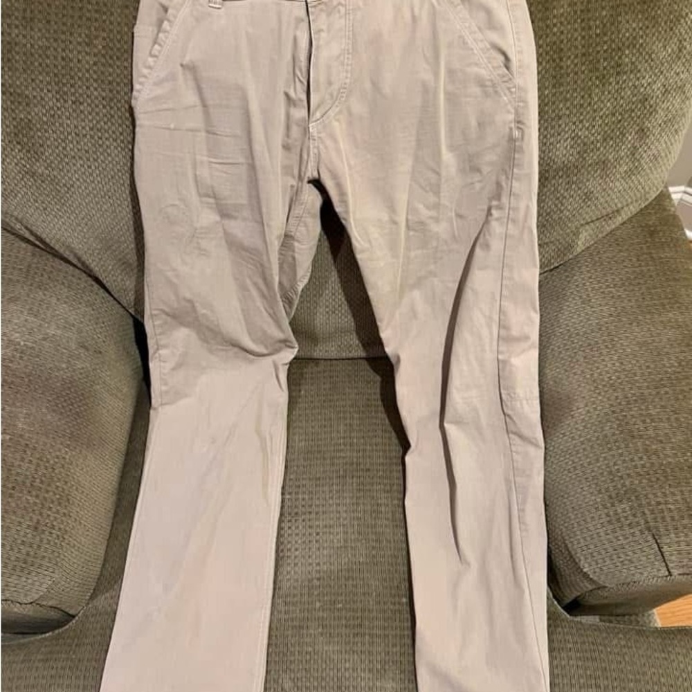 Kuhl Tan Cargo Pants with Textured Fabric